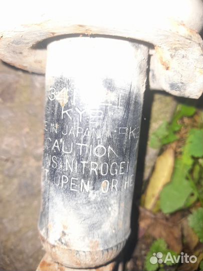 Стойка зад. toyota prius,vista,opа,premio