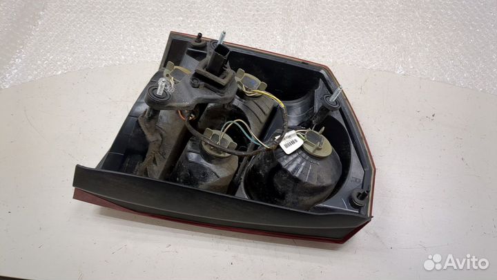 Фонарь (задний) Chrysler 300C, 2008