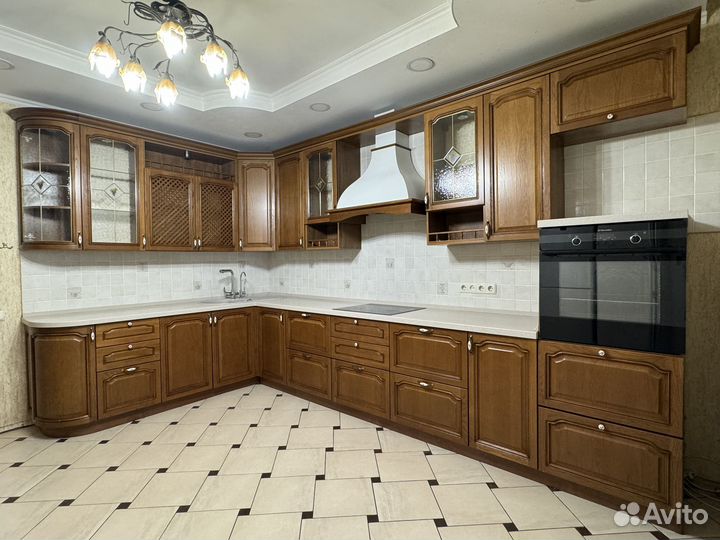 Продам классическую кухню б/у