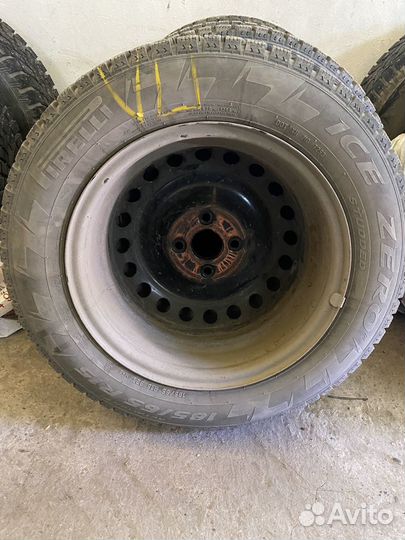 Pirelli Ice Zero 185/65 R15