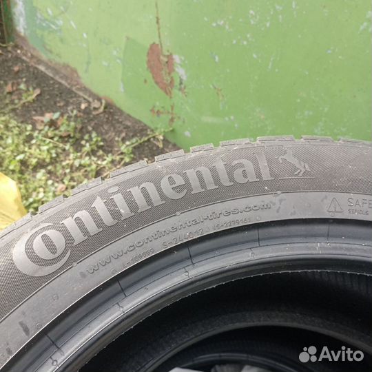 Continental ContiWinterContact TS 830 275/45 R20 110