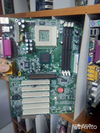 Материнские платы 775 462 370 AM2 939 754 сокеты