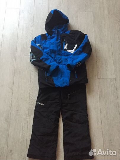 Костюм горнолыжный