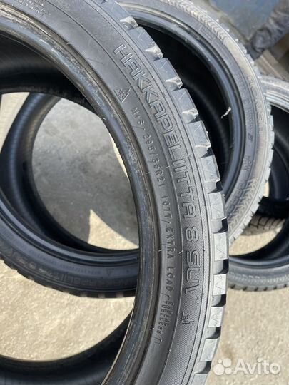 Nokian Tyres Hakkapeliitta 8 SUV 295/35 R21 107T