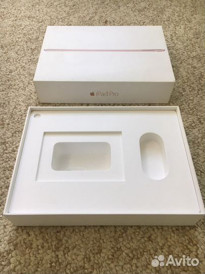 Коробка от iPad Pro 32 GB Rose Gold Demo
