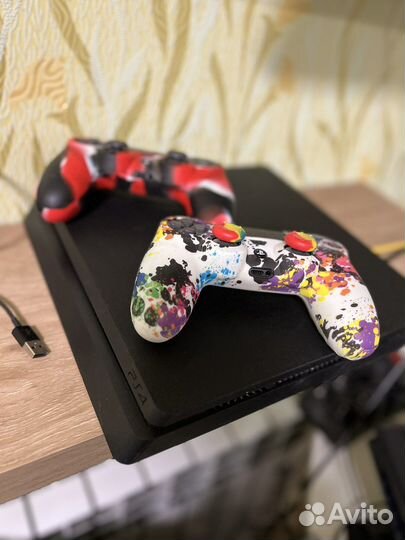 Sony playstation 4 PS4 slim 1tb