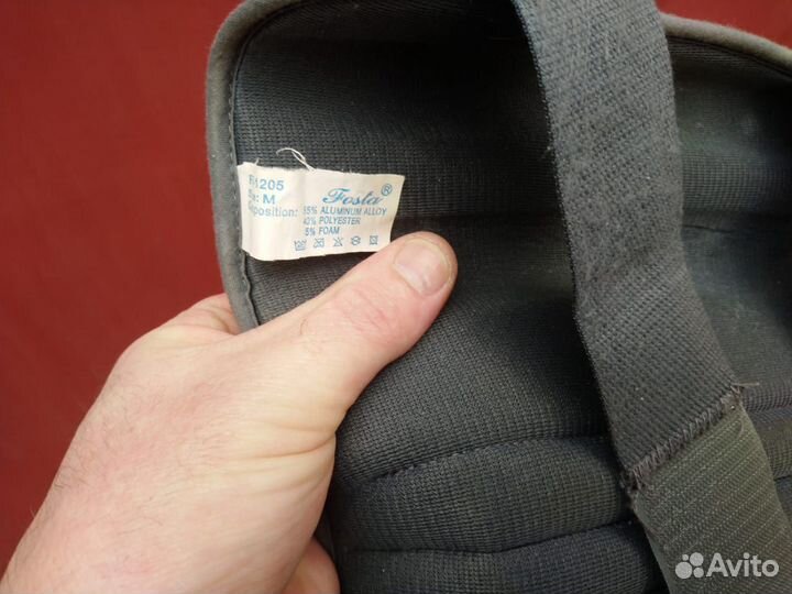 Лангетка на ногу