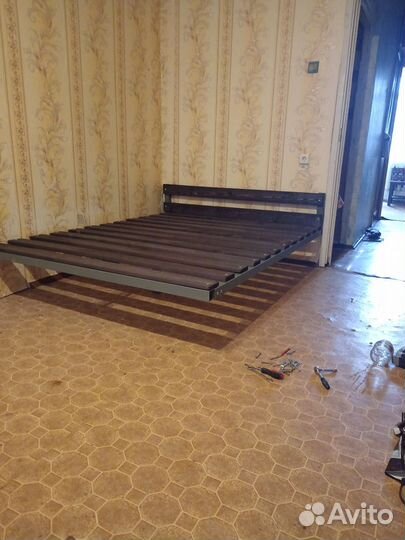 Кровать парящая