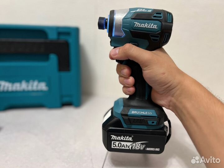 Винтоверт Makita импакт бесщеточный