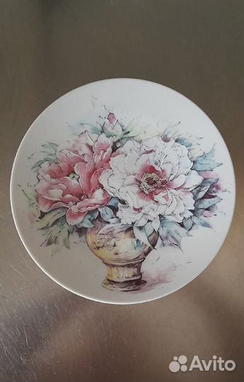 Коллекционная декоративная тарелка