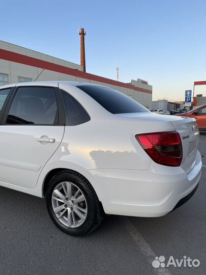 LADA Granta 1.6 МТ, 2020, 100 000 км