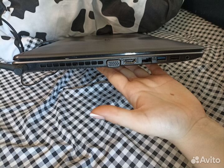 Ноутбук asus