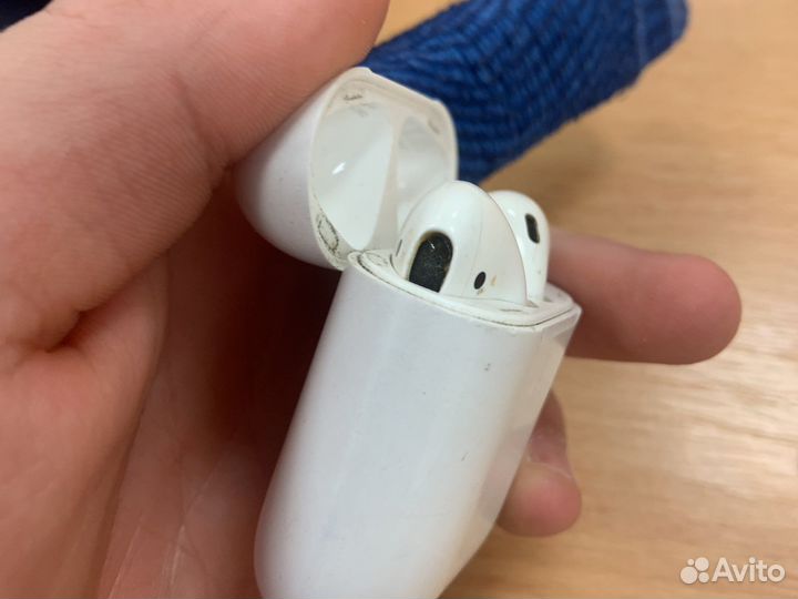 Airpods 1