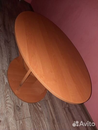 Журнальный столик на колесах бу