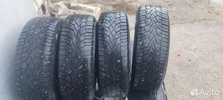 Зимняя резина 215 65 r 16