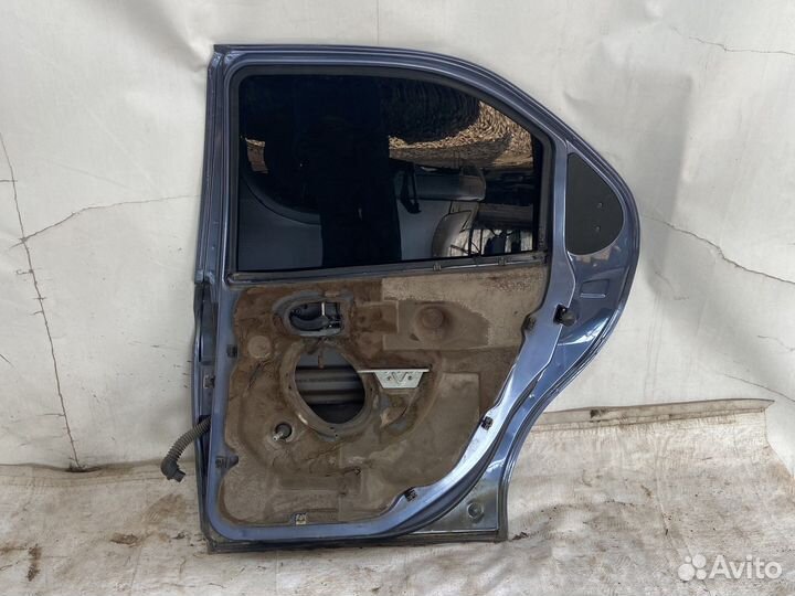 Задняя правая дверь Ford mondeo 2