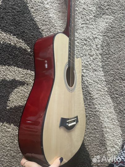Акустическая гитара новая