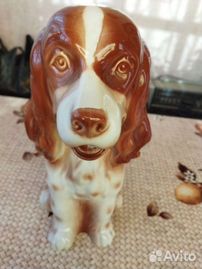 Фарфоровые статуэтки фигурки собаки