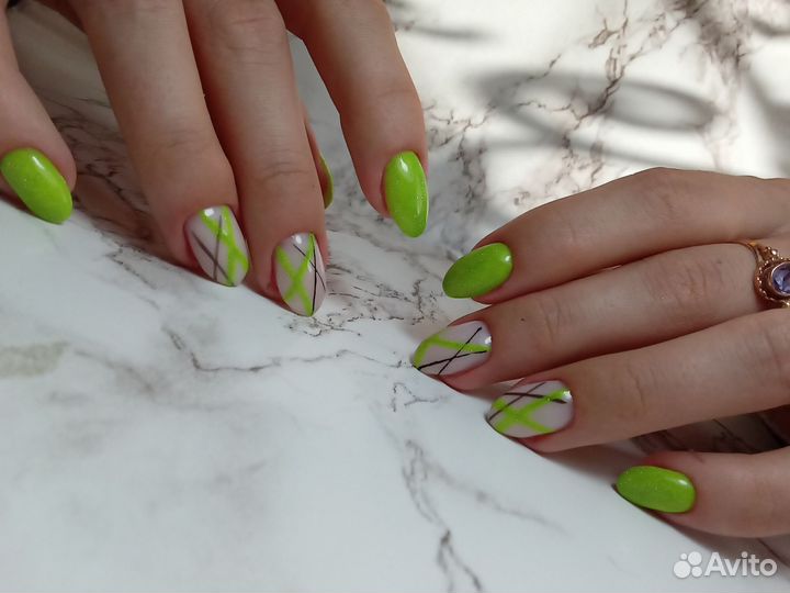 Маникюр и педикюр