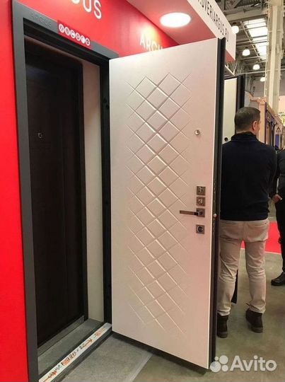 Дверь с терморазрывом металлическая