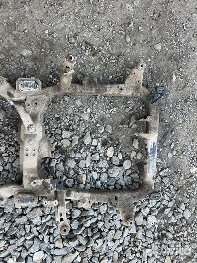 Подрамник Opel Astra H