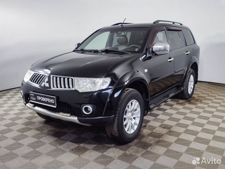 Mitsubishi Pajero Sport, 2011