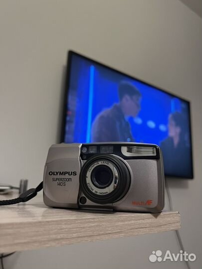 Плёночный фотоаппарат Olympus superzoom 140S нюанс