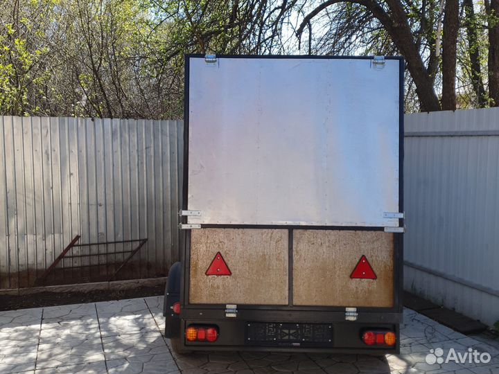 Прицеп фургон для легкового авто