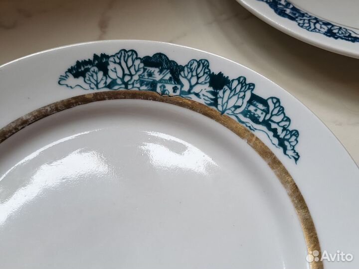 Набор тарелок