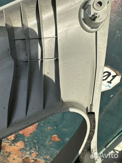 Обшивка багажника левая Mitsubishi Asx