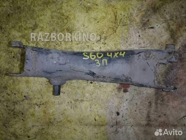 Рычаг задний нижний правый