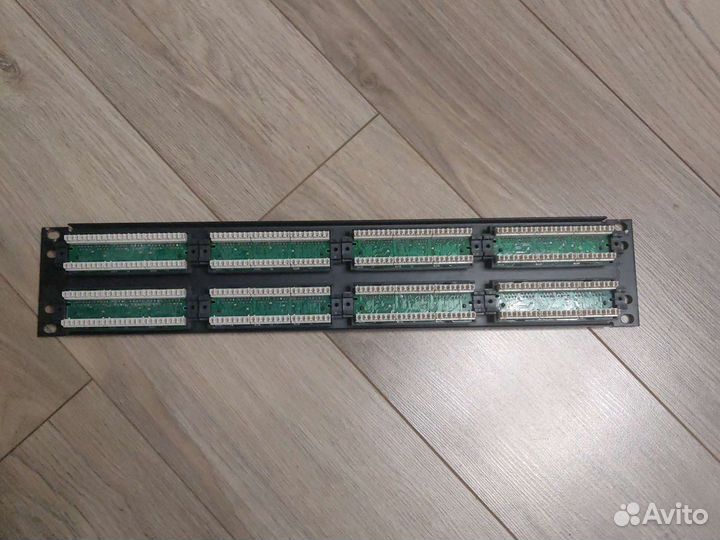 Патч панель на 48 портов, cat. 5E