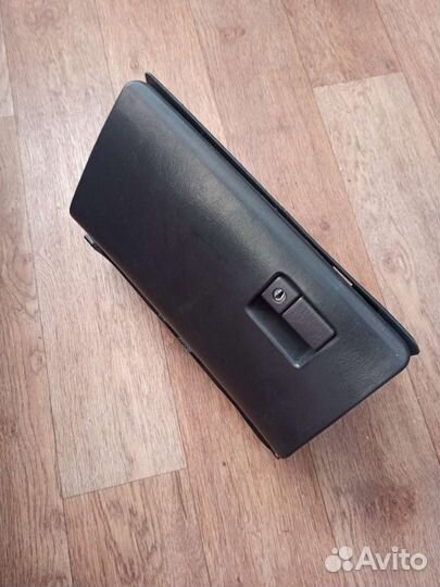 Бардачок Toyota camry sv35