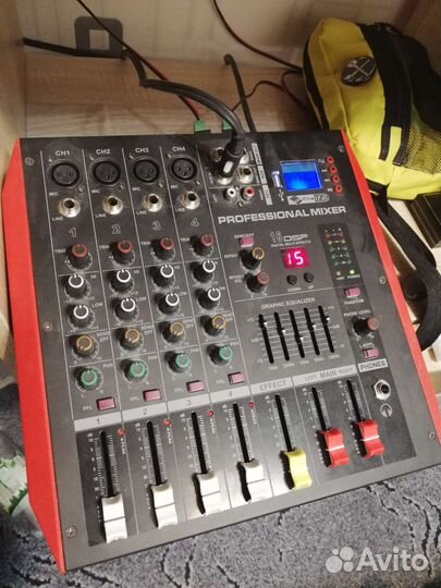 Микшерный пульт активный с эффектами и блютуз