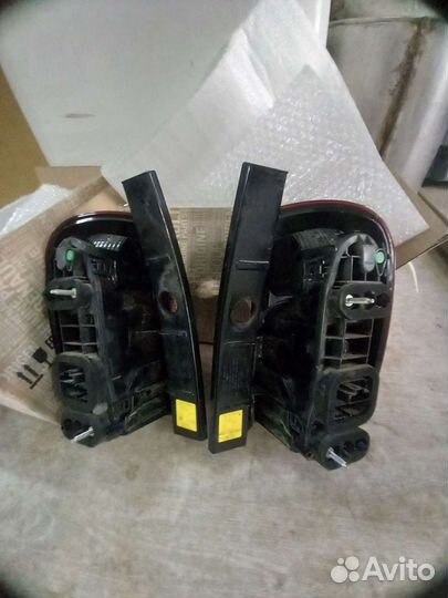 Фары задние Рено Дастер