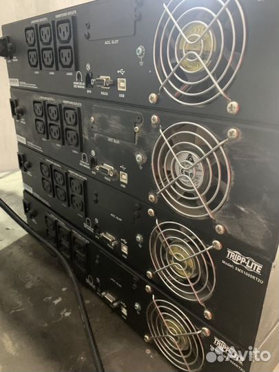 Tripp lite smx1000rt2u