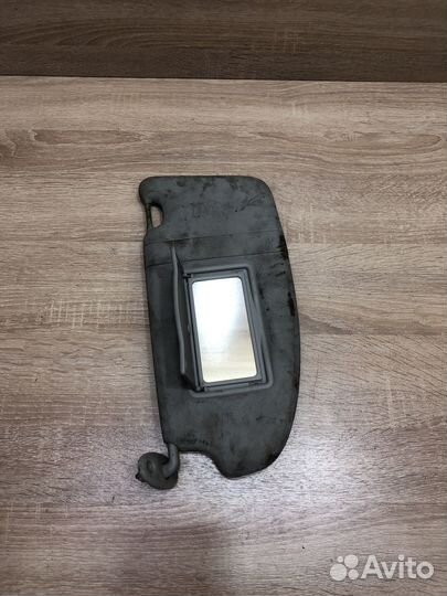 Козырек солнцезащитный левый Ford Focus 2