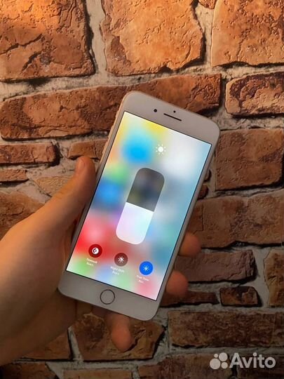 iPhone 8 Plus, 64 ГБ
