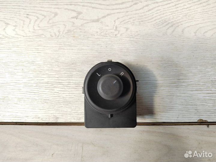 Переключатель регулировки зеркал Opel Astra J