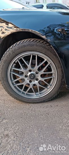 Goodyear Ultragrip Ice Arctic 215/55 R17