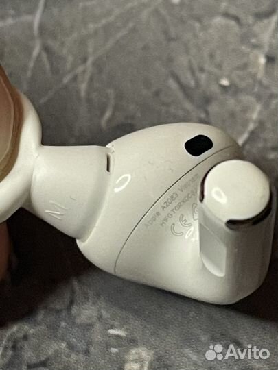 Airpods pro 1 наушник правый