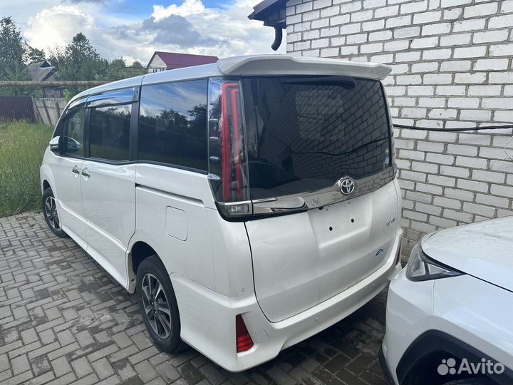 Toyota Noah 2.0 CVT, 2019, 35 000 км
