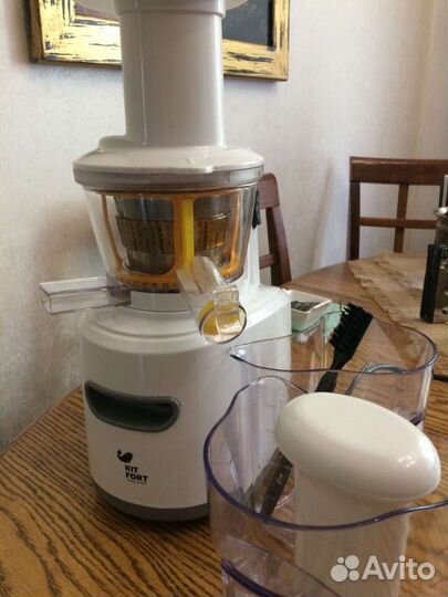 Соковыжималка Kitfort