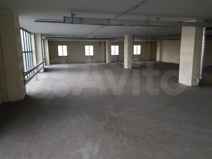 Помещение под автосервис, производство 1375 м²