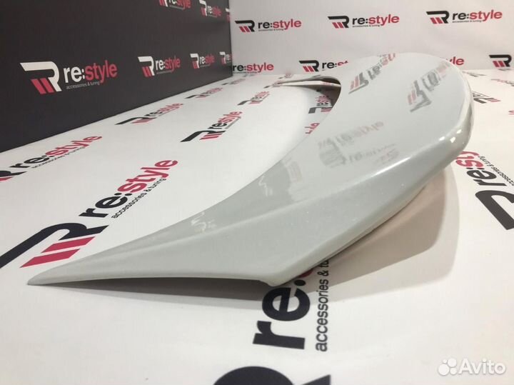Спойлер Lexus RX350 с16г Белый