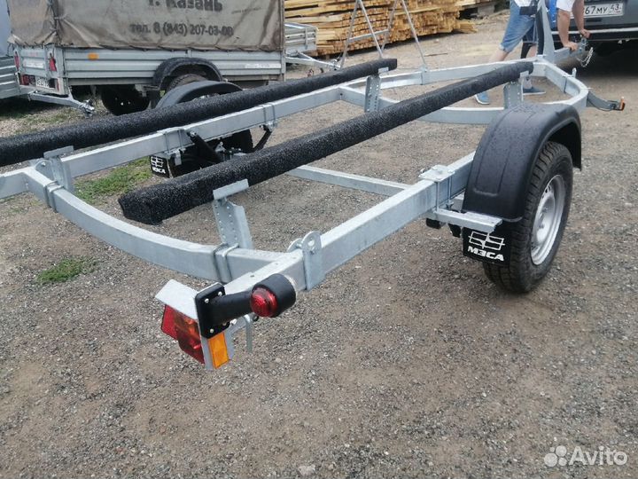 Прицеп для перевозки лодок и катеров