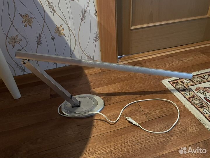 Лампа настольная