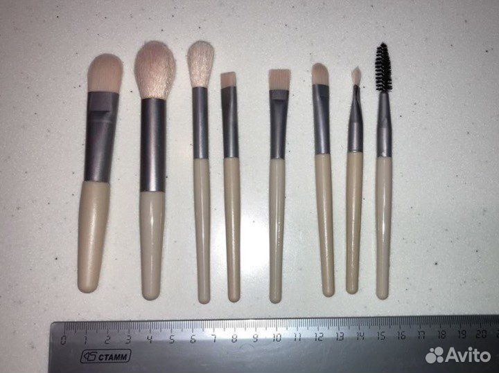 Кисти для макияжа новые
