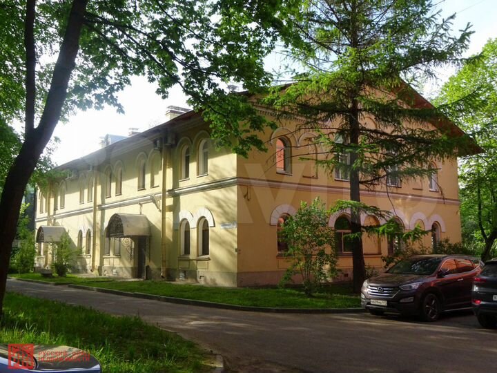 4-к. квартира, 94 м², 1/2 эт.