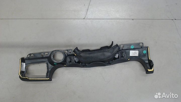 Пластик панели торпеды Porsche Cayenne, 2008